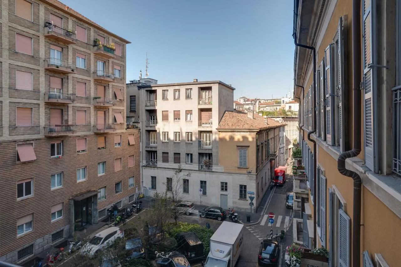 City Center Suite Milan Apartment