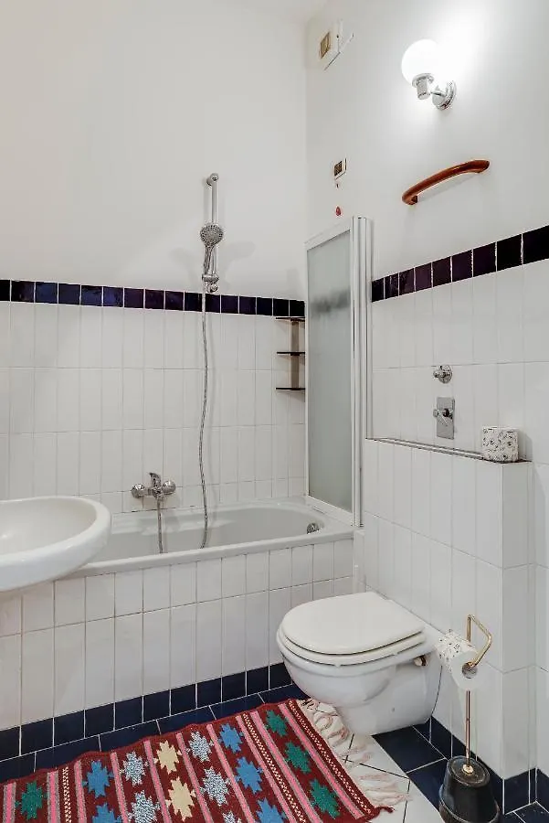 City Center Suite Milan Apartment